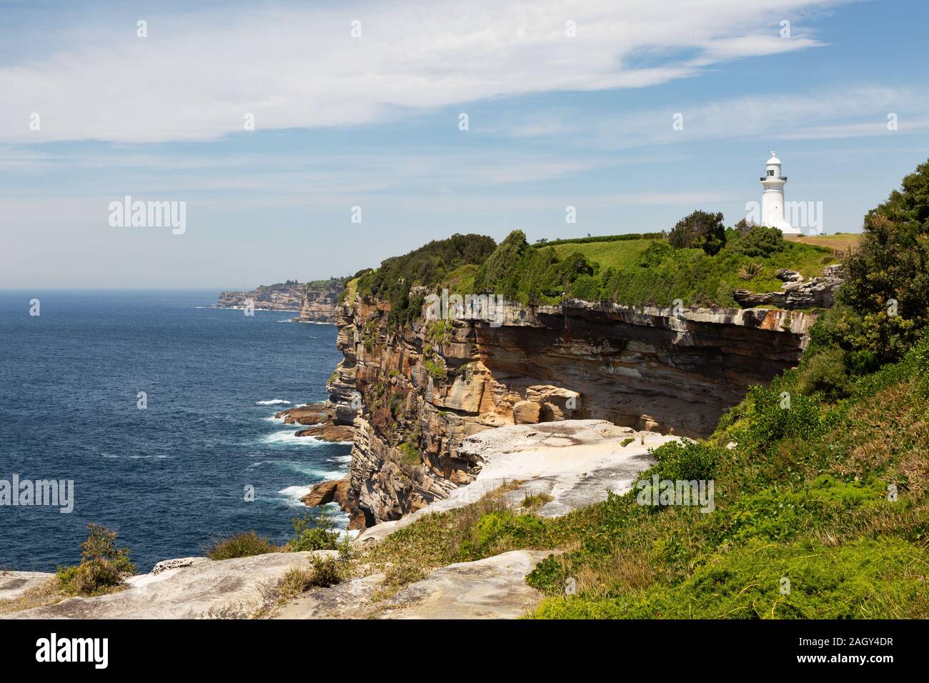 Paesaggio di Sydney e il Sydney costa; una vista della costa di Sydney dal segnale Hill Park guardando verso il faro di Macquarie, Sydney Australia Foto Stock