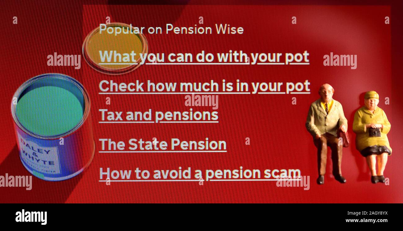 Pension saggio pagina web libero governo imparziale di orientamento circa le opzioni di pensione con statuine in miniatura Foto Stock