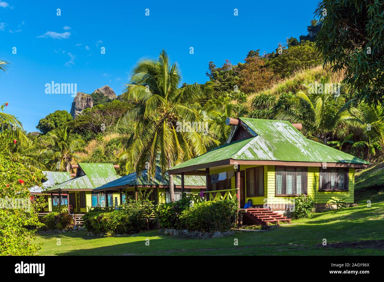 Splendidi edifici tra la foresta, Isole Figi Foto Stock