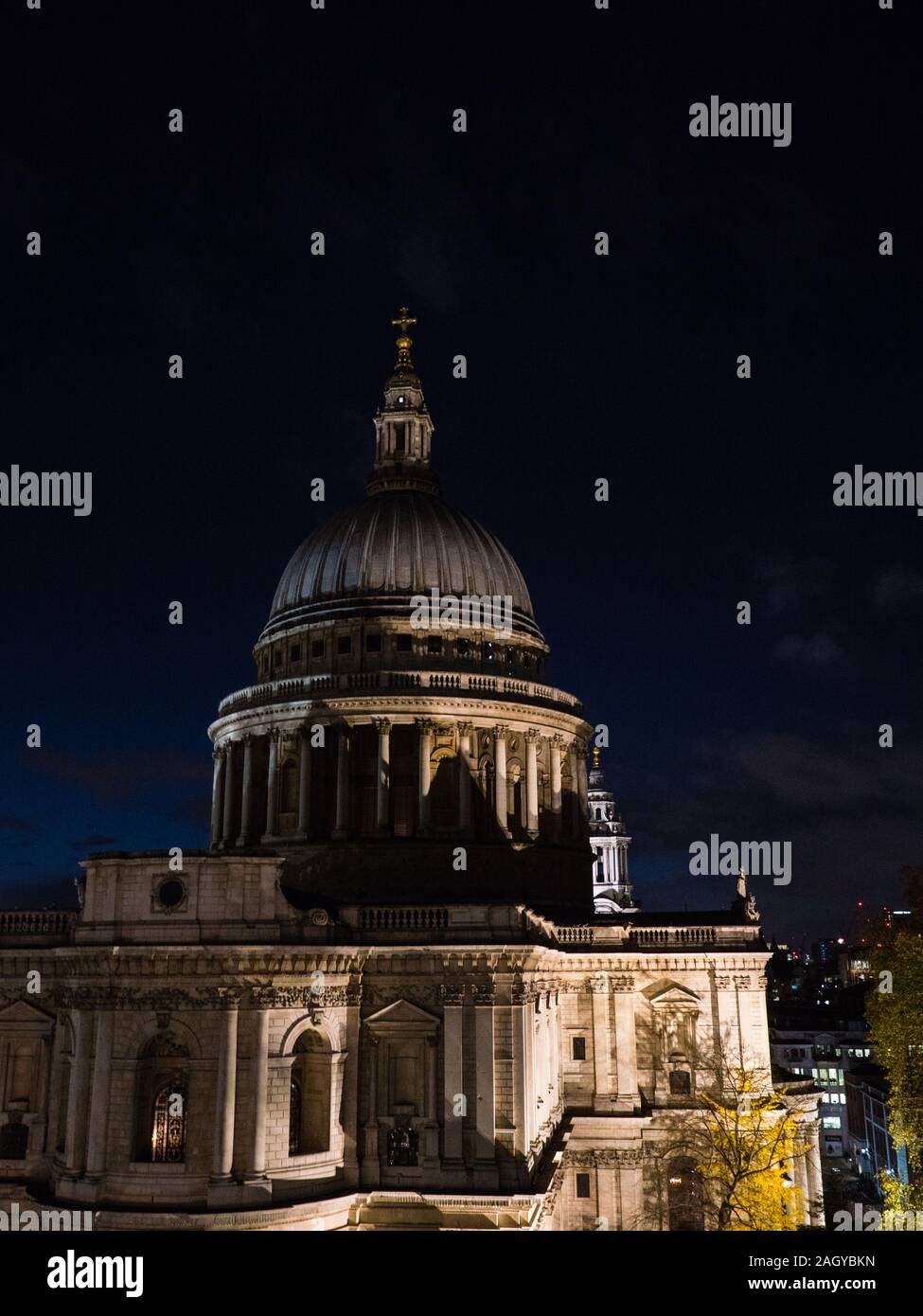 La Cattedrale di St Paul, di notte, Londra, paesaggio, la città di Londra, Inghilterra, Regno Unito, GB. Foto Stock