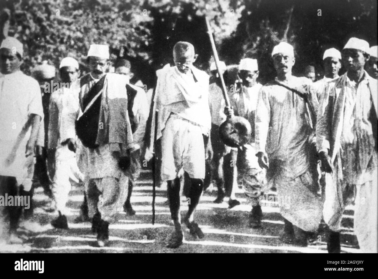 Il Mahatma Gandhi durante il sale marzo, India Foto Stock