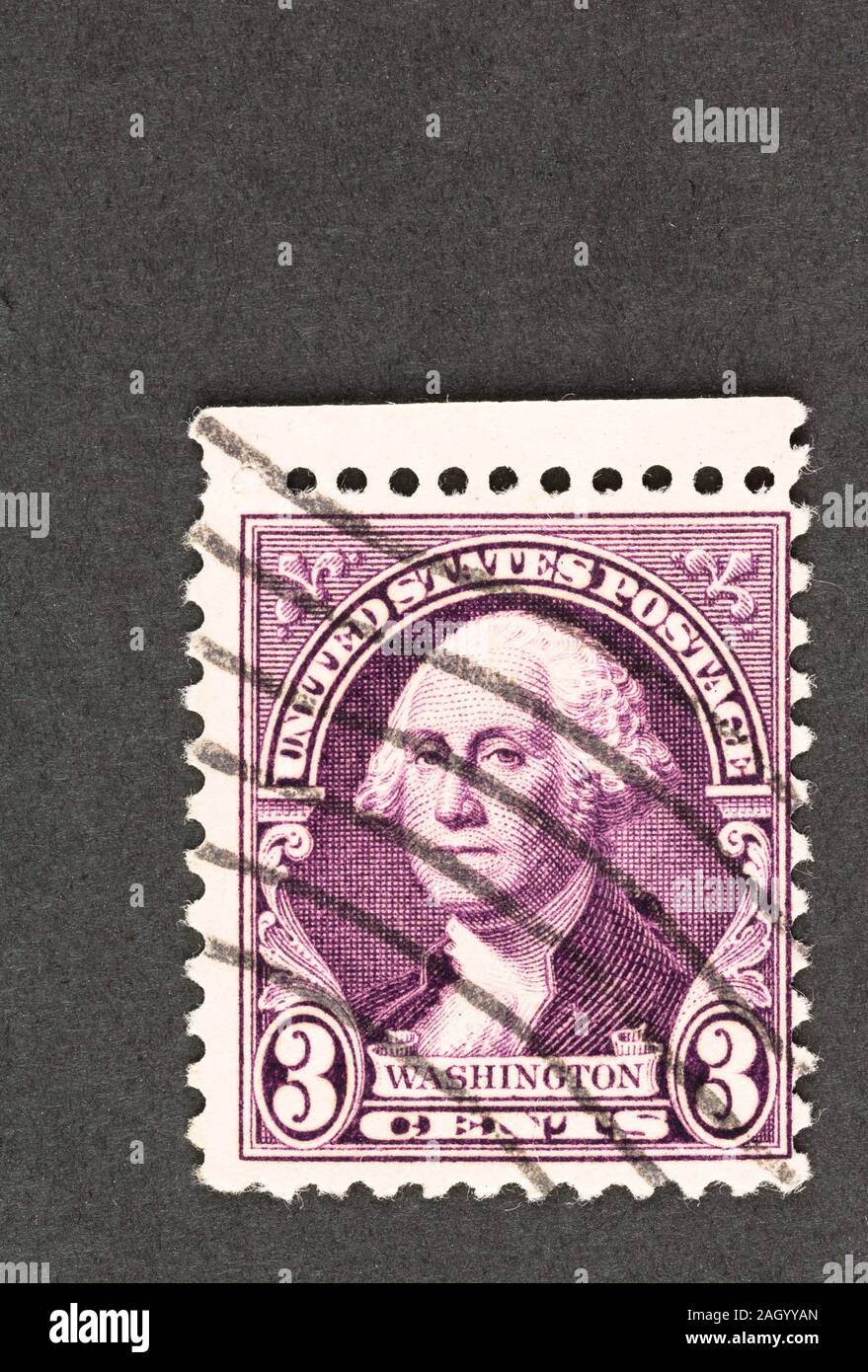 American francobollo con l ex presidente George Washington in viola 3 cent timbro definitivo dal 1932. Scott # 720. Foto Stock