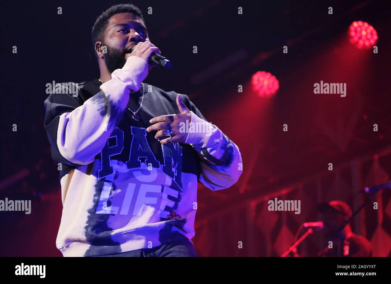 Sunrise, Stati Uniti. 22 Dic, 2019. Khalid esegue a Y100 IHeartRadio Jingle Ball 2019 concerto presso il BB&T Center di Sunrise, Florida, Domenica, 22 dicembre 2019. Foto di Gary mi Rothstein/UPI Credito: UPI/Alamy Live News Foto Stock
