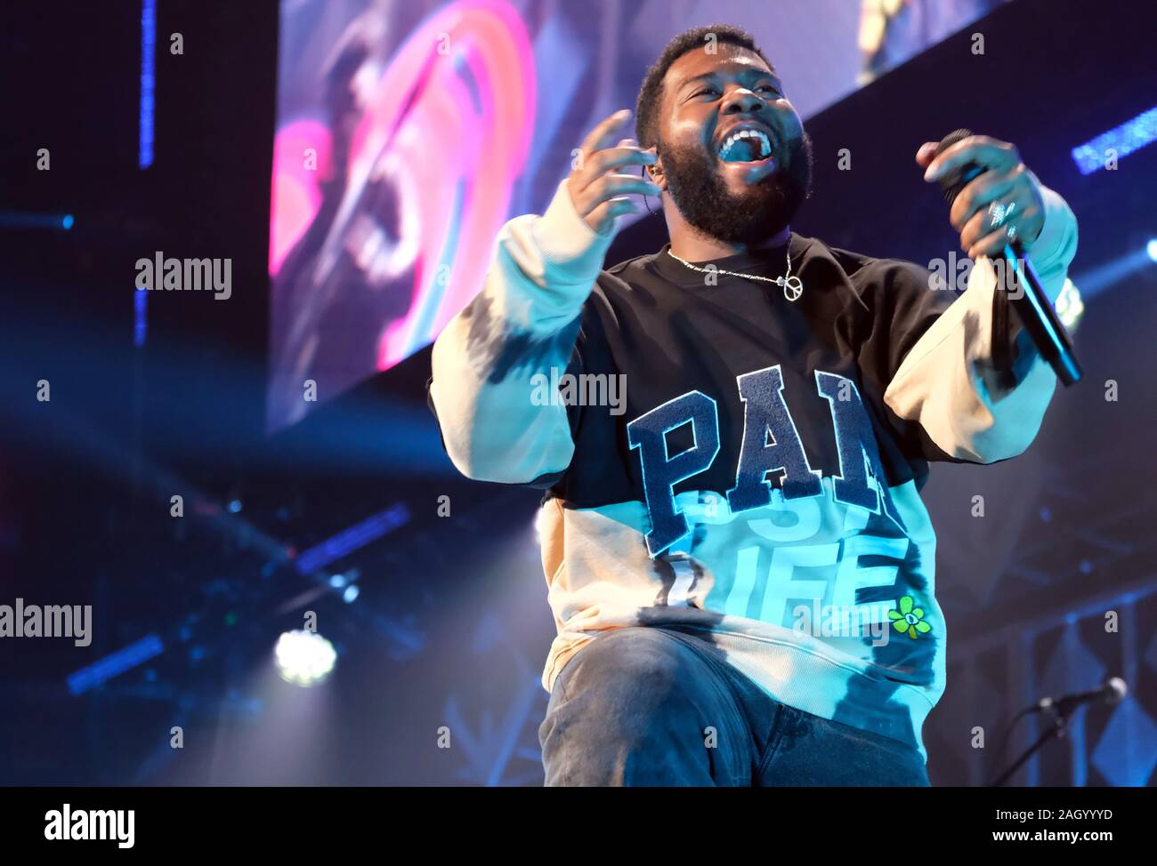 Sunrise, Stati Uniti. 22 Dic, 2019. Khalid esegue a Y100 IHeartRadio Jingle Ball 2019 concerto presso il BB&T Center di Sunrise, Florida, Domenica, 22 dicembre 2019. Foto di Gary mi Rothstein/UPI Credito: UPI/Alamy Live News Foto Stock