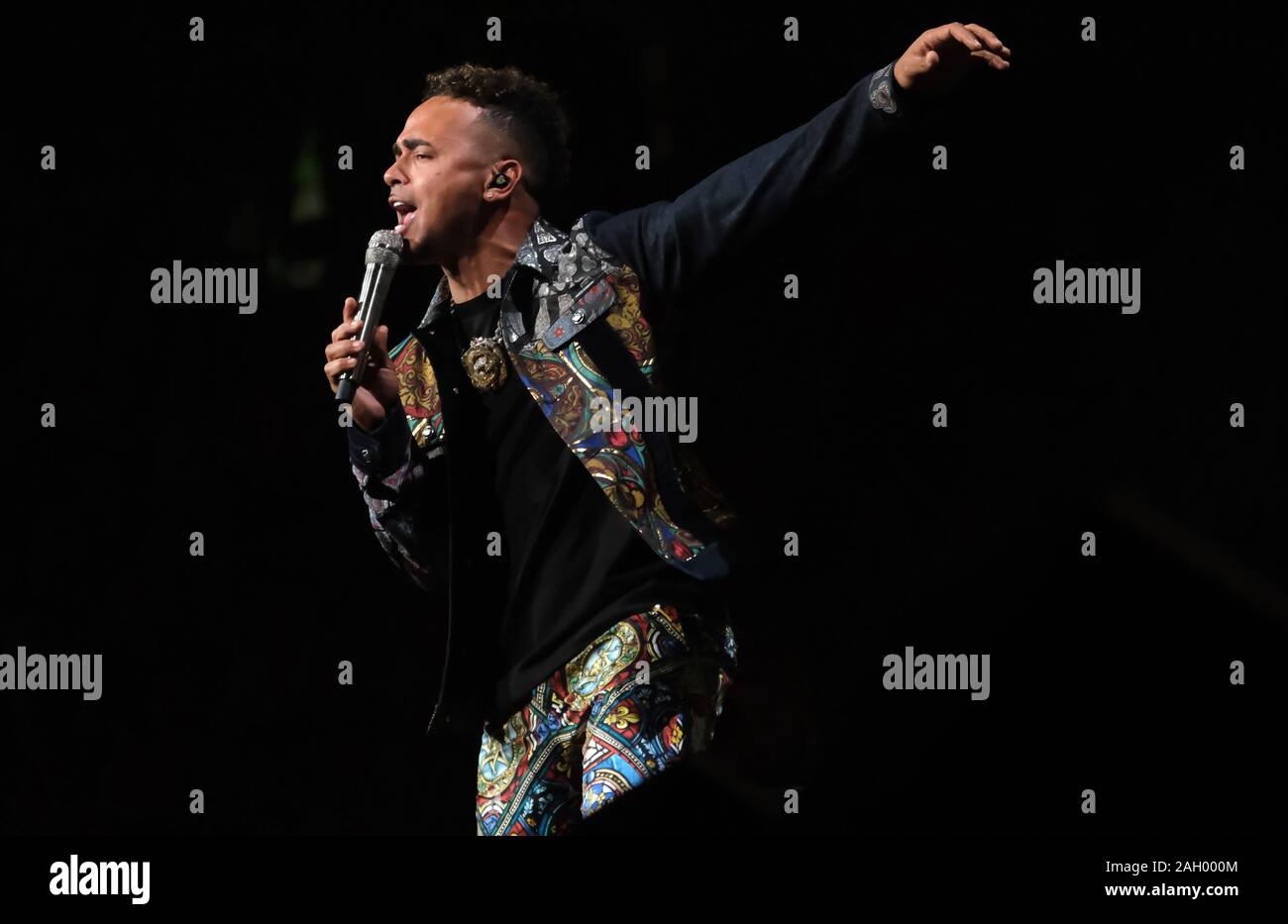 Sunrise, Stati Uniti. 22 Dic, 2019. Ozuna esegue a Y100 IHeartRadio Jingle Ball 2019 concerto presso il BB&T Center di Sunrise, Florida, Domenica, 22 dicembre 2019. Foto di Gary mi Rothstein/UPI Credito: UPI/Alamy Live News Foto Stock