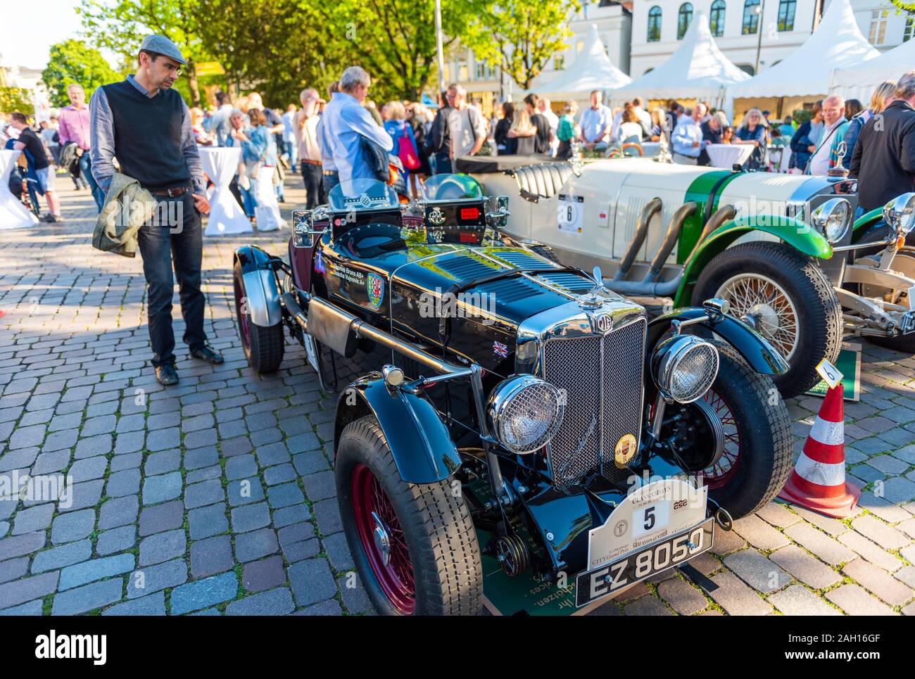 OLDENBURG, Germania - 25 Maggio 2019: Retro marca auto MG, Oldtimer riunione Oldenburg Foto Stock