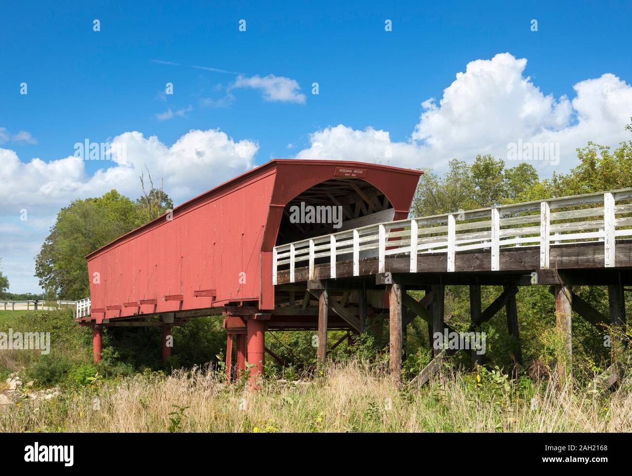 Roseman ponte coperto, uno dei ponti di Madison County, Winterset, Iowa, USA Foto Stock