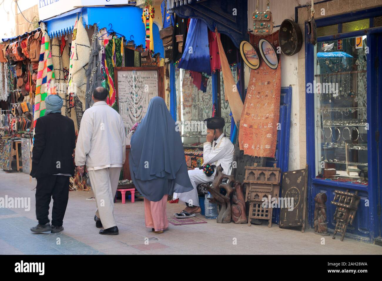 Mercato, Souk, Medina, sito Patrimonio Mondiale dell'UNESCO, Essaouira, Marocco, Africa del Nord Foto Stock