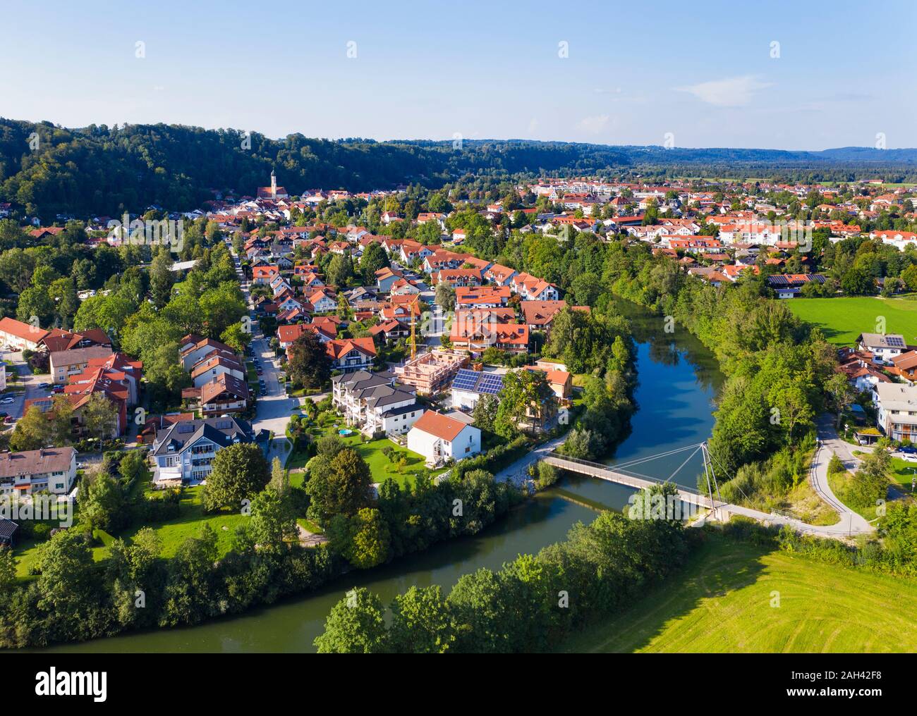 In Germania, in Baviera, Wolfratshausen, veduta aerea della cittadina di campagna Foto Stock
