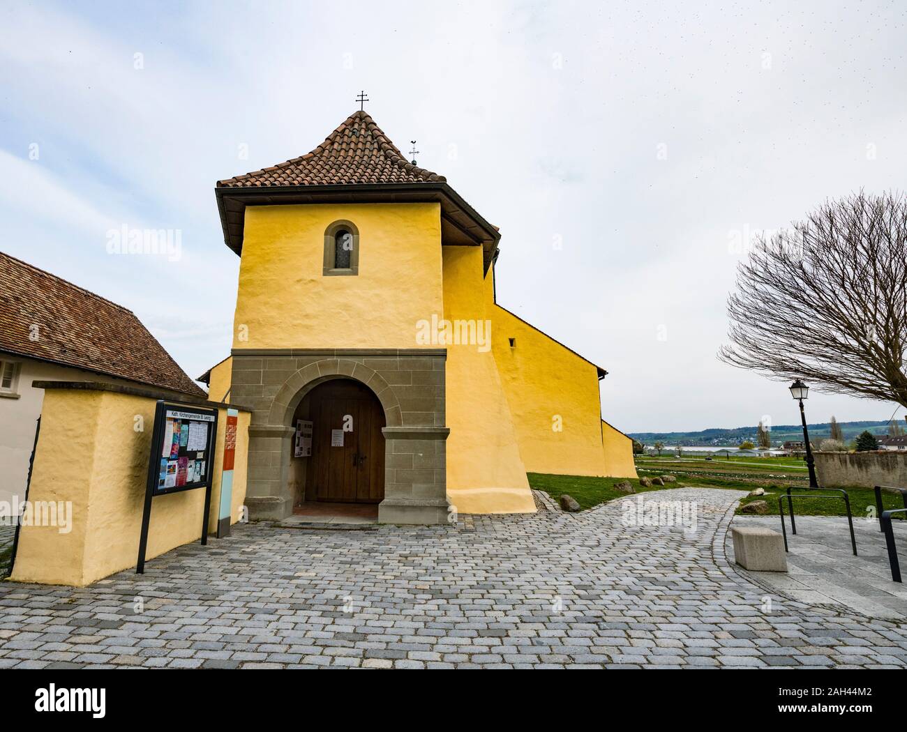 La Germania, l'isola di Reichenau, Reichenau-Oberzell, esterna di St. Georg chiesa Foto Stock