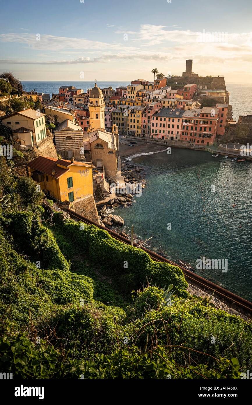 Townscape di Vernazza, Liguria, Italia Foto Stock