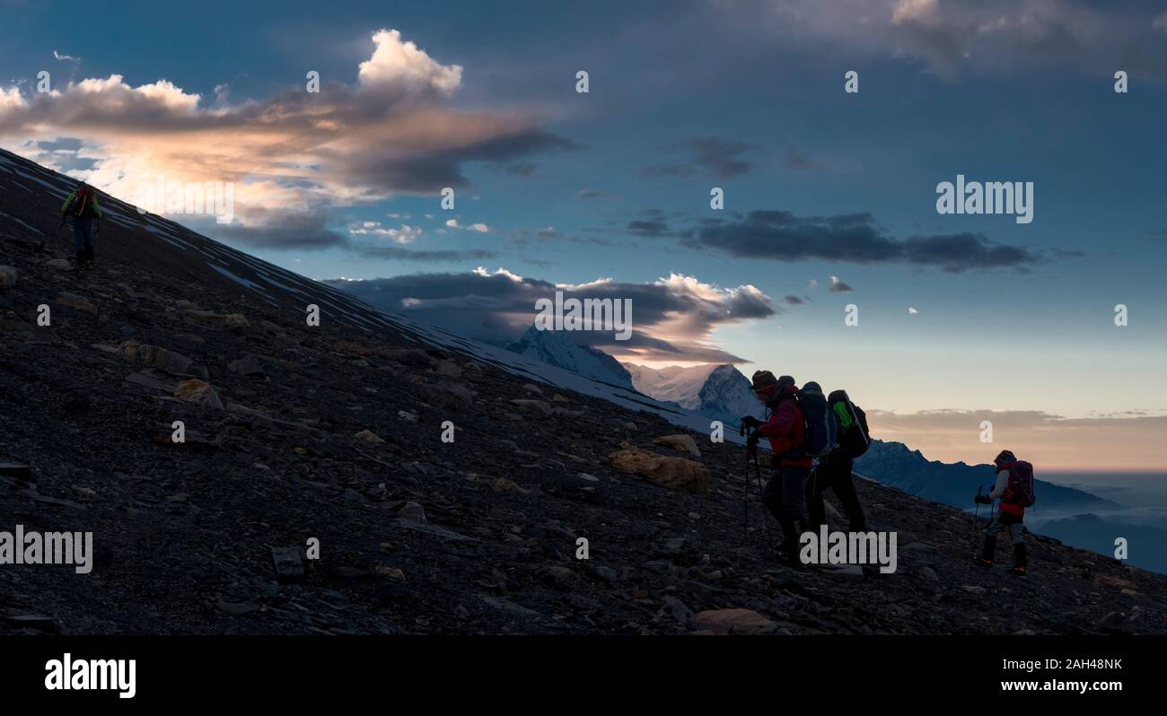 Hidden Valley, Dhampus picco, Circuito Dhaulagiri Trek, Himalaya, Nepal Foto Stock