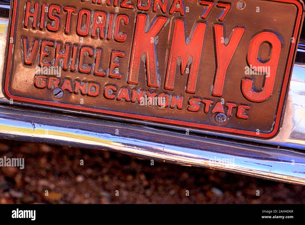 Close up di un rosso Arizona veicolo storico targa - Grand Canyon Stato. Foto Stock