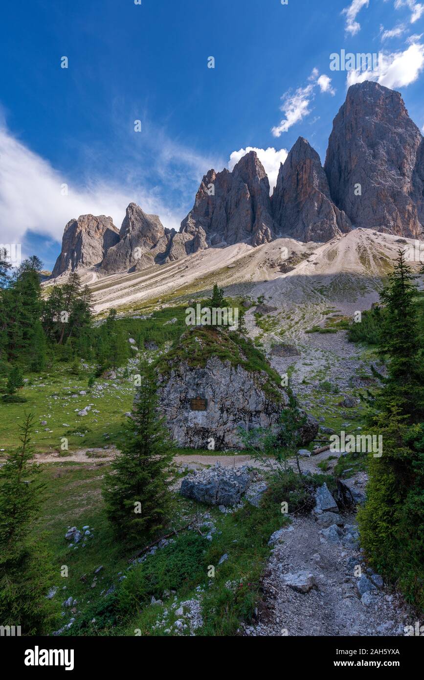 Vista del Geisler, Dolomiti. Foto Stock