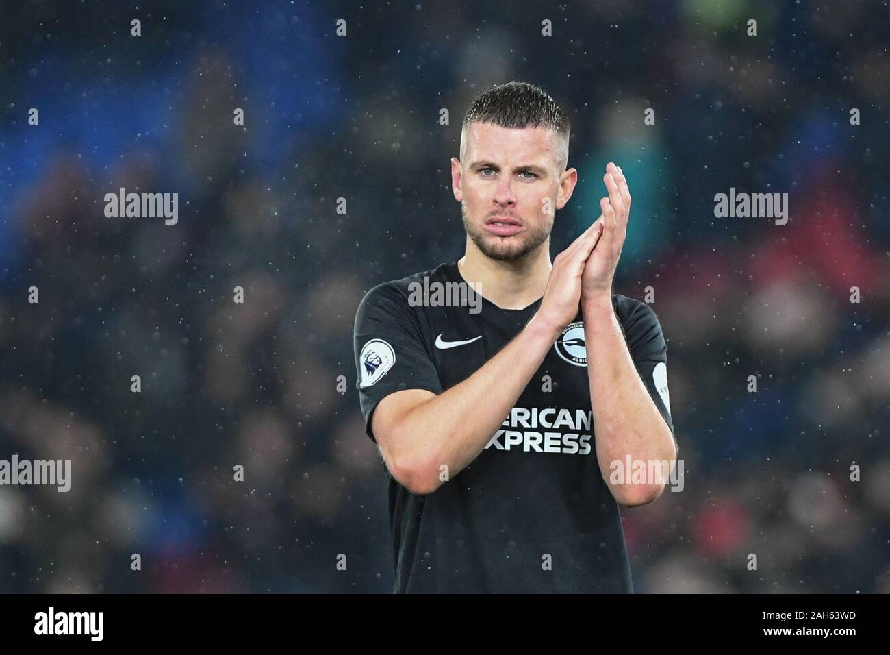 16 dicembre 2019, Selhurst Park, Londra, Inghilterra; Premier League, Crystal Palace v Brighton e Hove Albion :Adam Webster (15)del credito di Brighton: Phil Westlake/news immagini Foto Stock