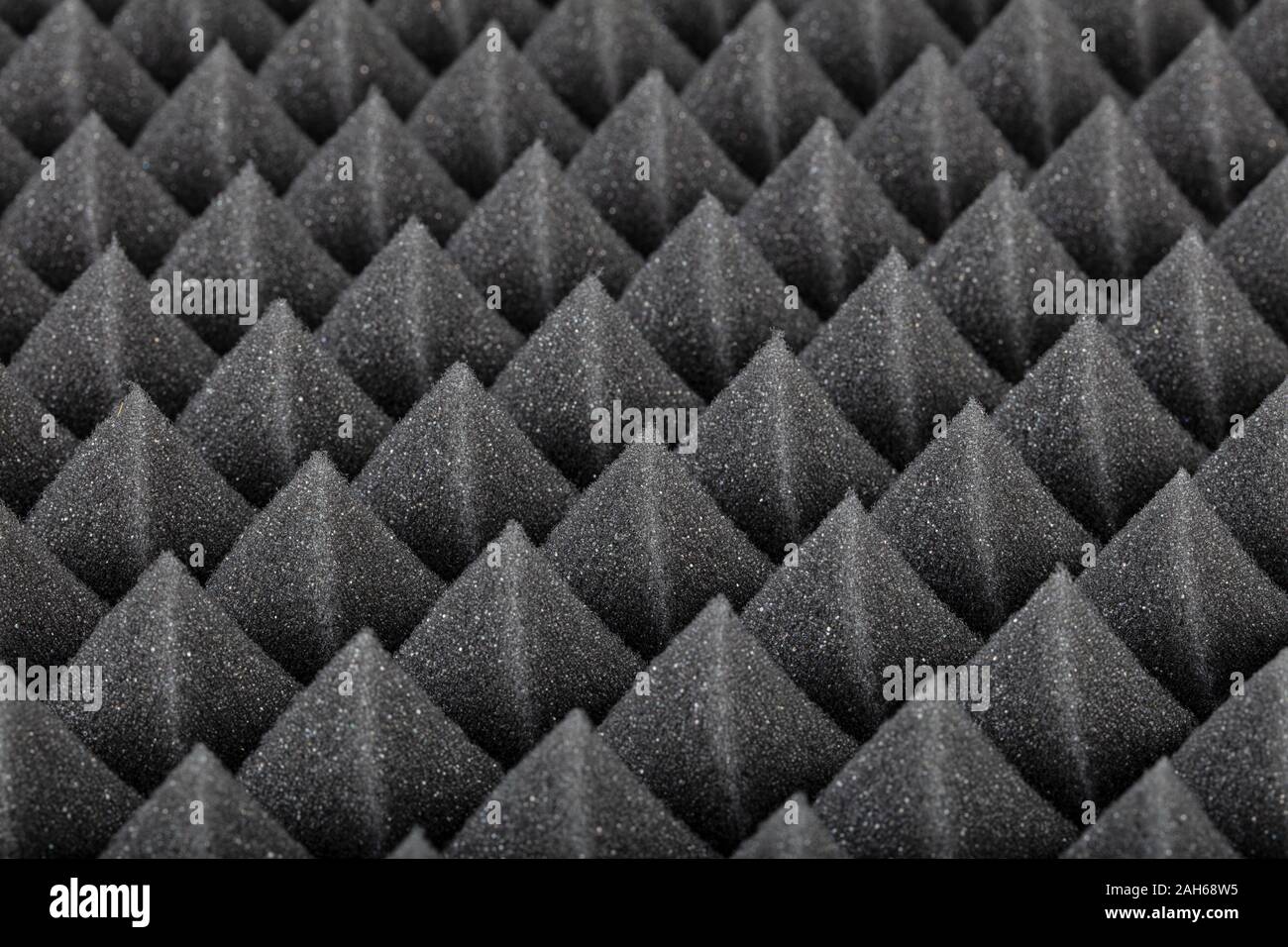 Spugna acustica - schiuma acustica - ignifugo spugna a piramide. 15 dansite, piramide spugna schiuma acustica dello sfondo. Foto Stock