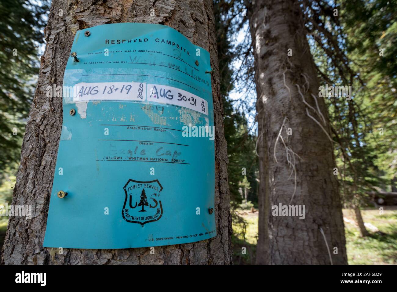 Campeggio riservata segno, Wallowa Mountains, Oregon. Foto Stock