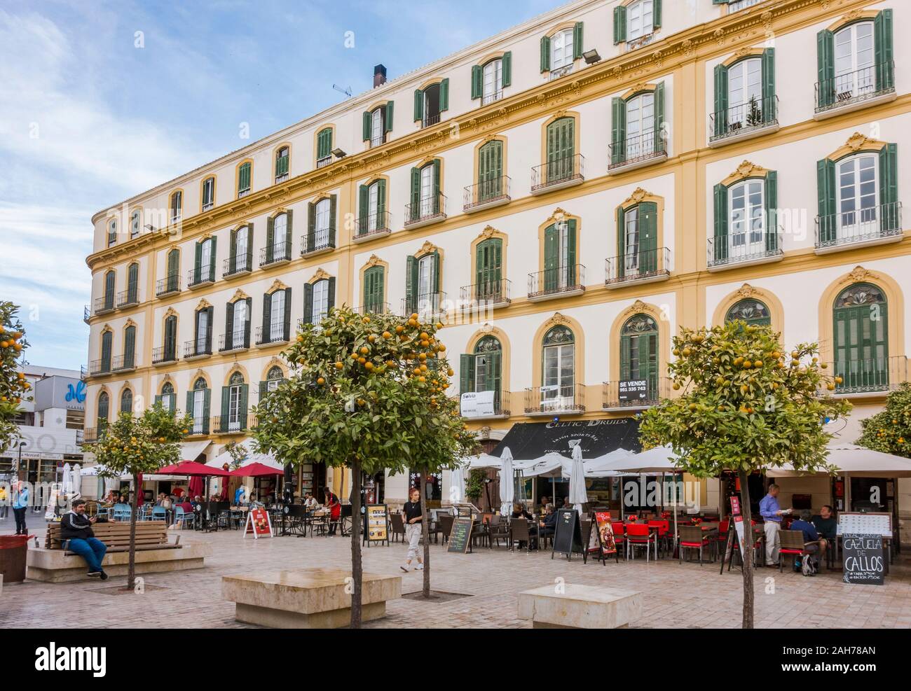 Malaga Spagna, Plaza de la Merced (Piazza della Misericordia), bar e caffè, ristoranti, piazza, plaza, Malaga, Andalusia. Foto Stock