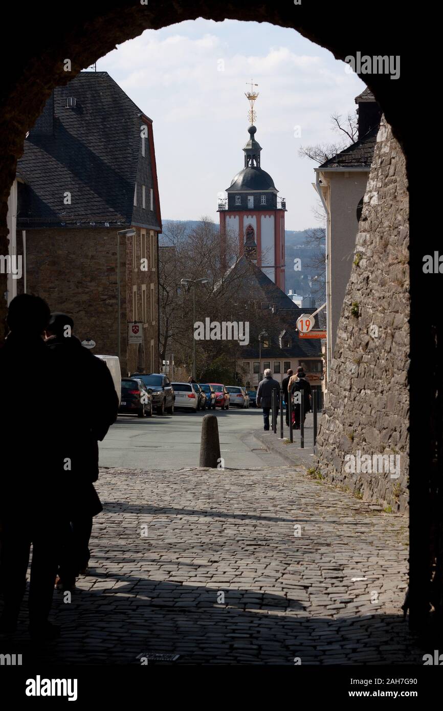 Vista dal castello superiore a Siegen città del Siegerland area, Germania. Foto Stock