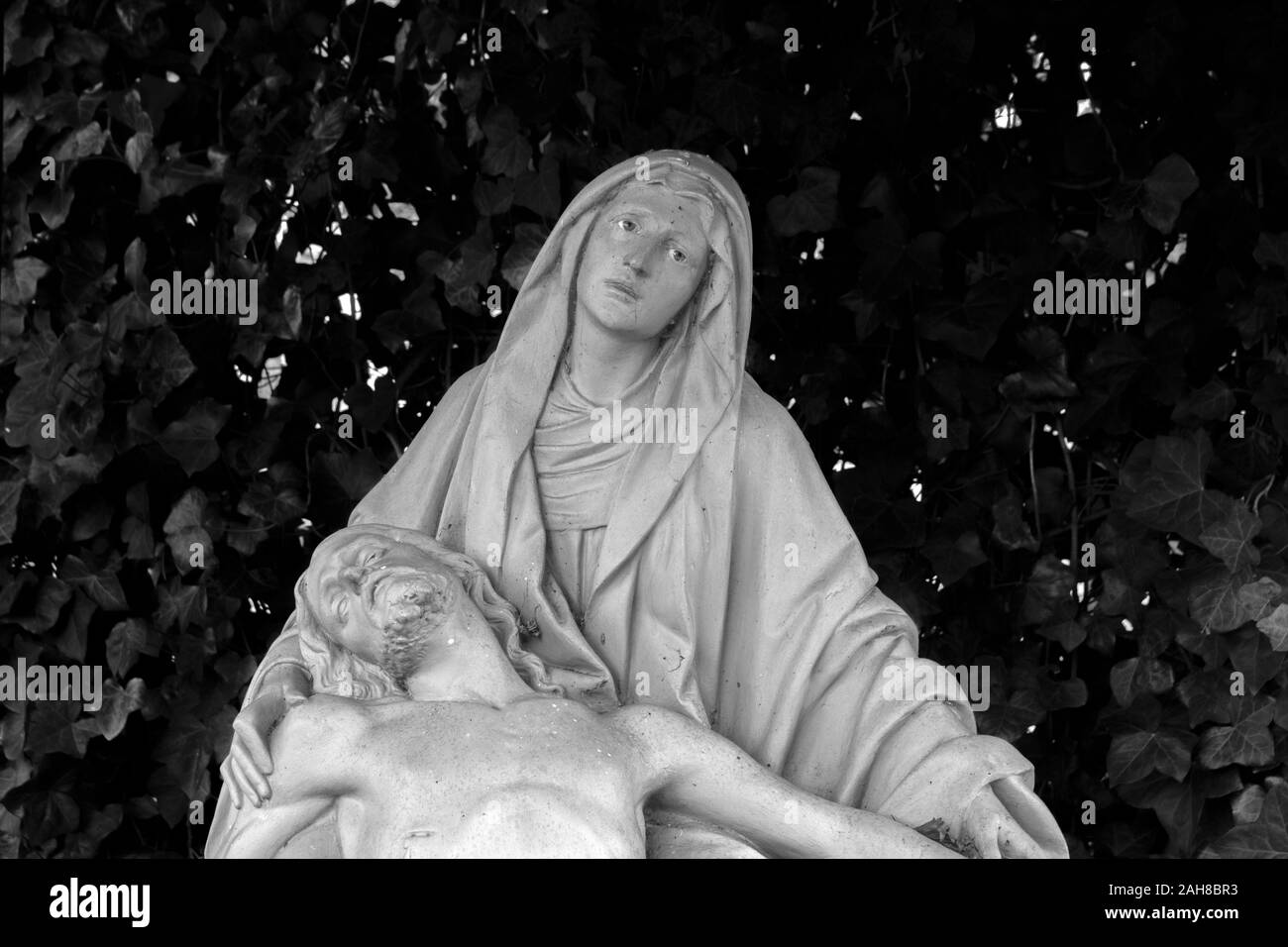 Piëta Statua in Diemen Olanda 2019 in bianco e nero Foto Stock