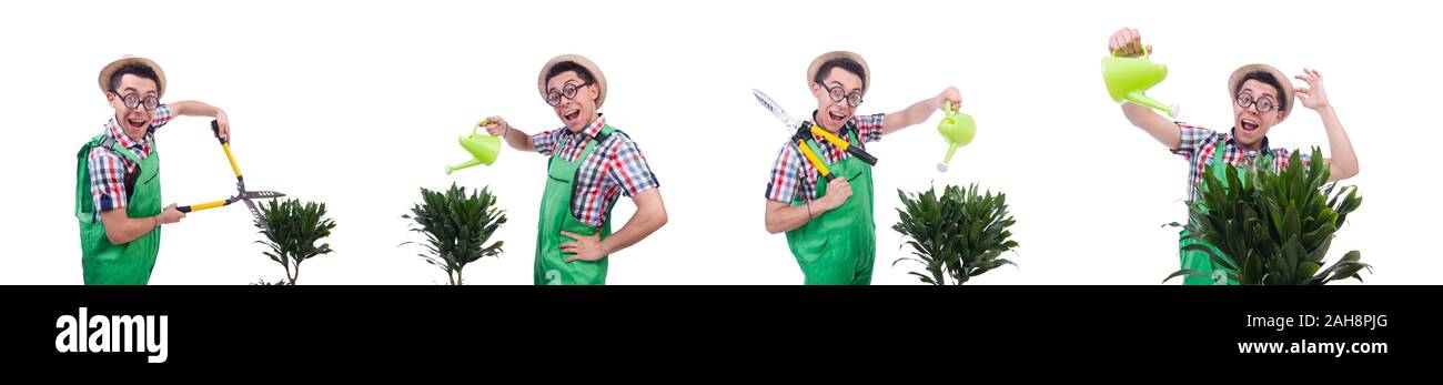 Il funny man piani a fresare nel suo giardino Foto Stock