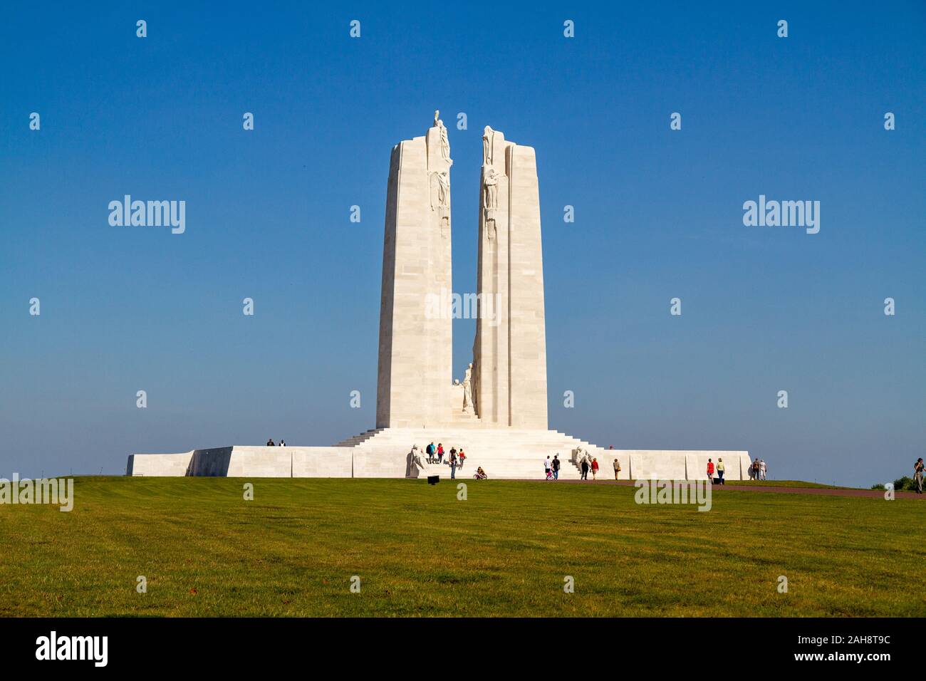 Vimy, Francia. 2019/9/14. Il Canadian National Vimy Memorial (Prima Guerra Mondiale Memorial) sulla cresta di Vimy vicino alla città di Arras. Foto Stock