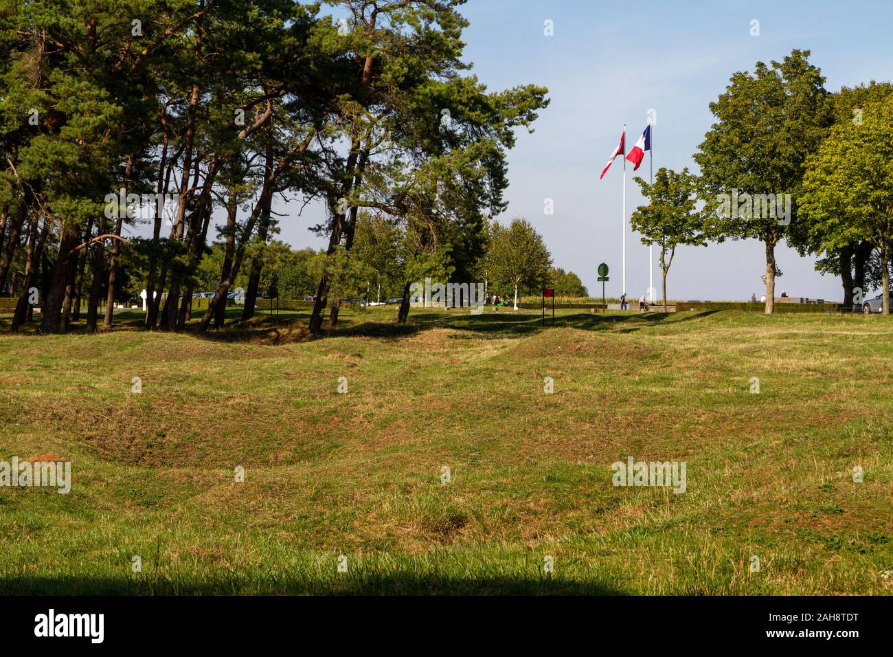 Il Canadian National Vimy Memorial (Prima Guerra Mondiale Memorial) sulla cresta di Vimy vicino alla città di Arras. Foto Stock