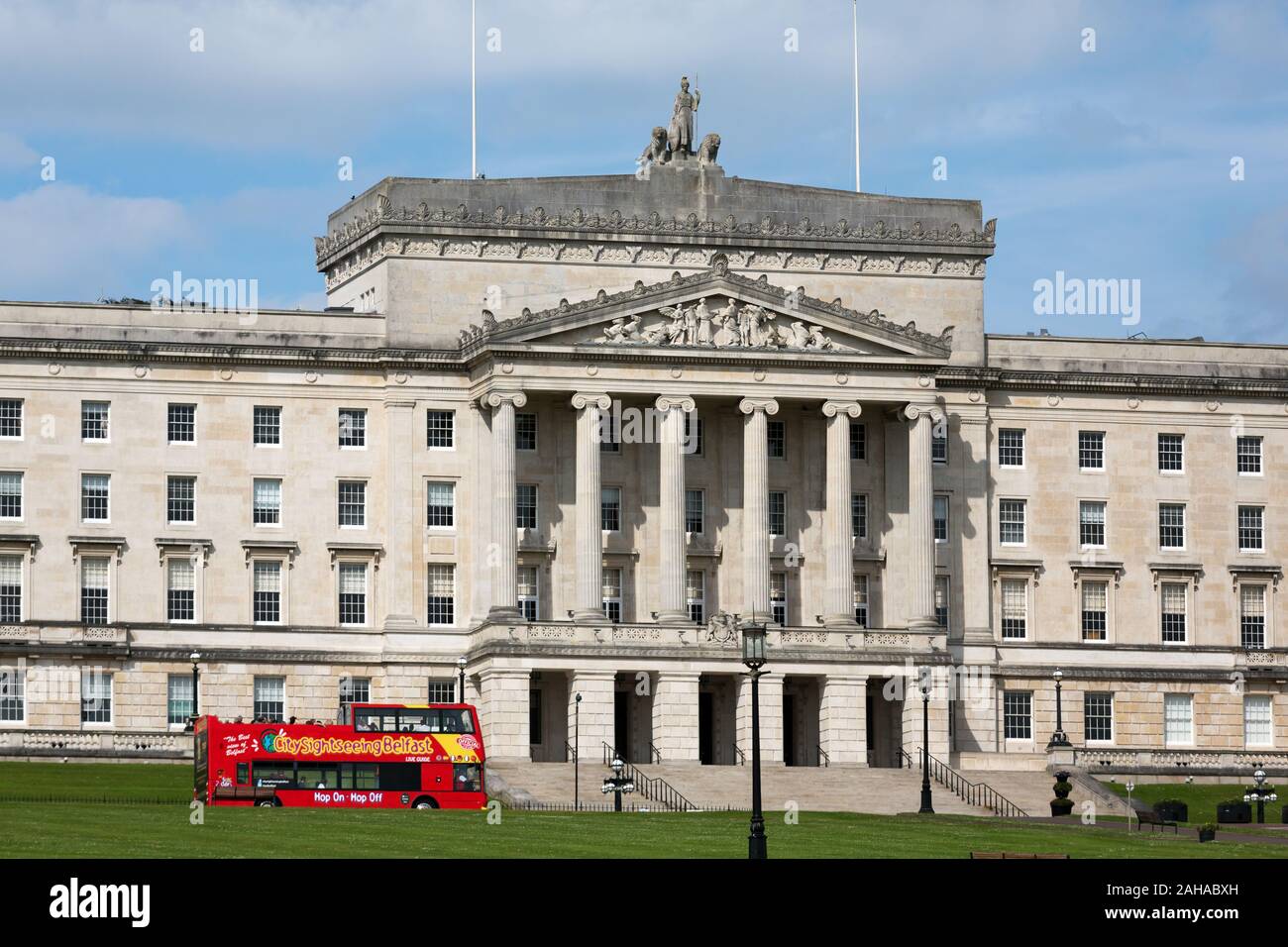 15.07.2019, Belfast, Irlanda del Nord e Gran Bretagna - Stormont Castle, sede dell'Assemblea dell'Irlanda del Nord e il governo dell'Irlanda del Nord, quando Foto Stock
