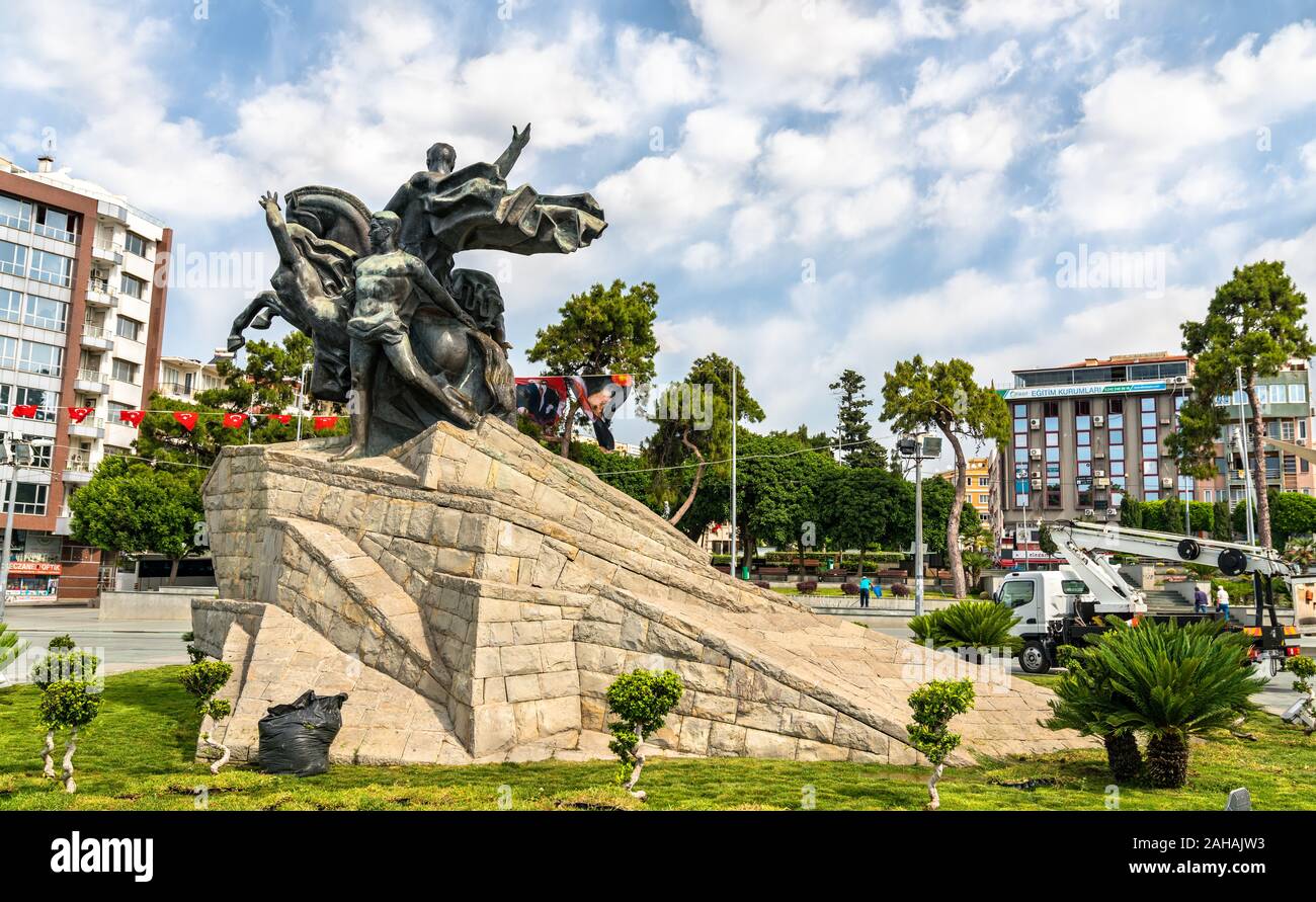 Mustafa Kemal Ataturk monumento di Antalya, Turchia Foto Stock