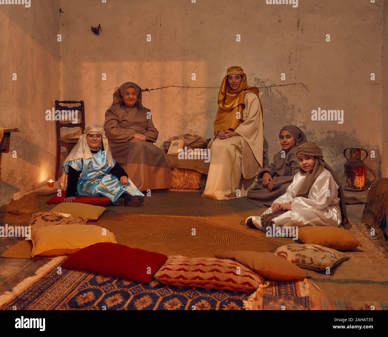 Living nativity immagini e fotografie stock ad alta risoluzione - Alamy