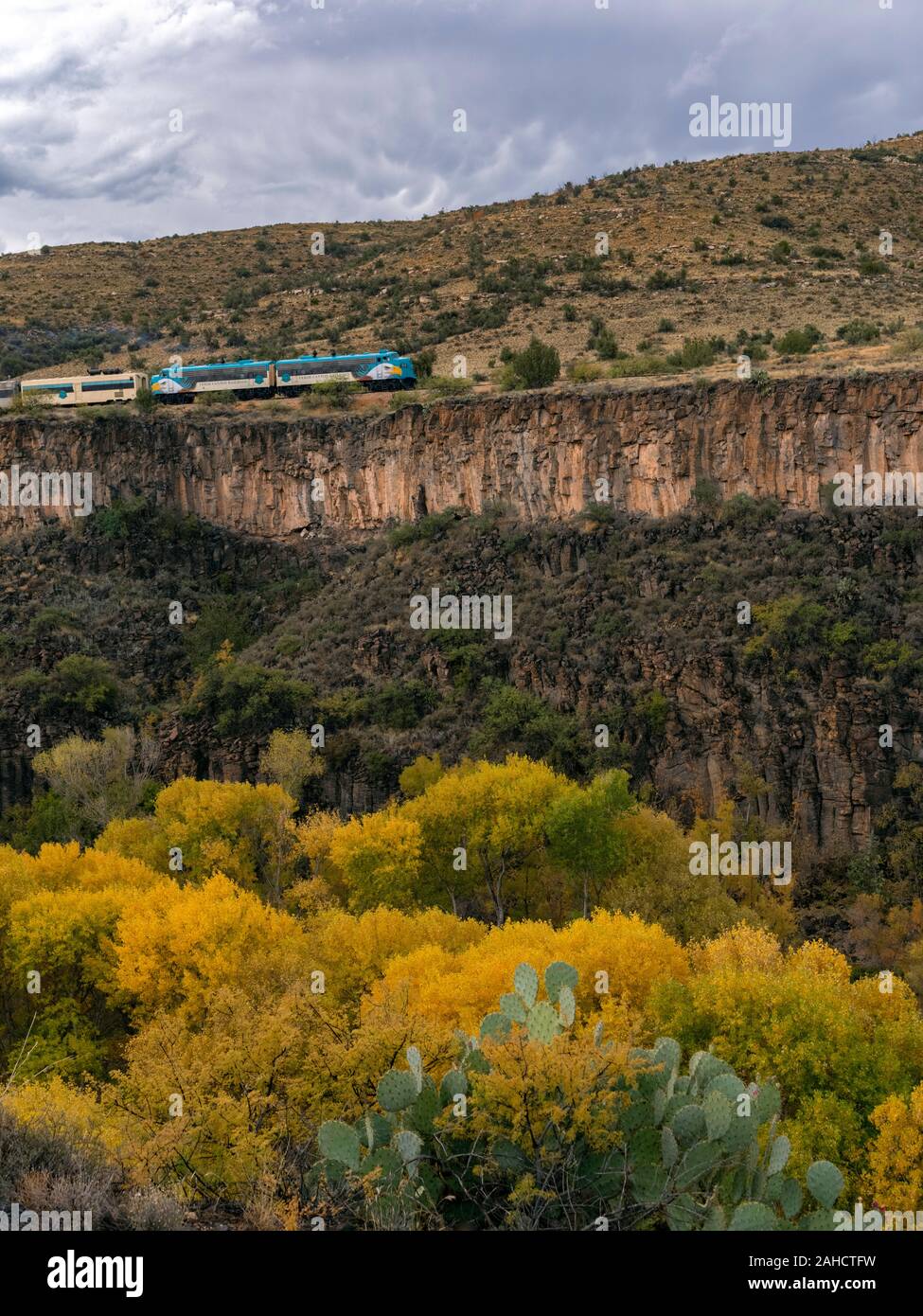 Verde Canyon Railroad, Corrente al di sopra del fiume Verde, Arizona Foto Stock