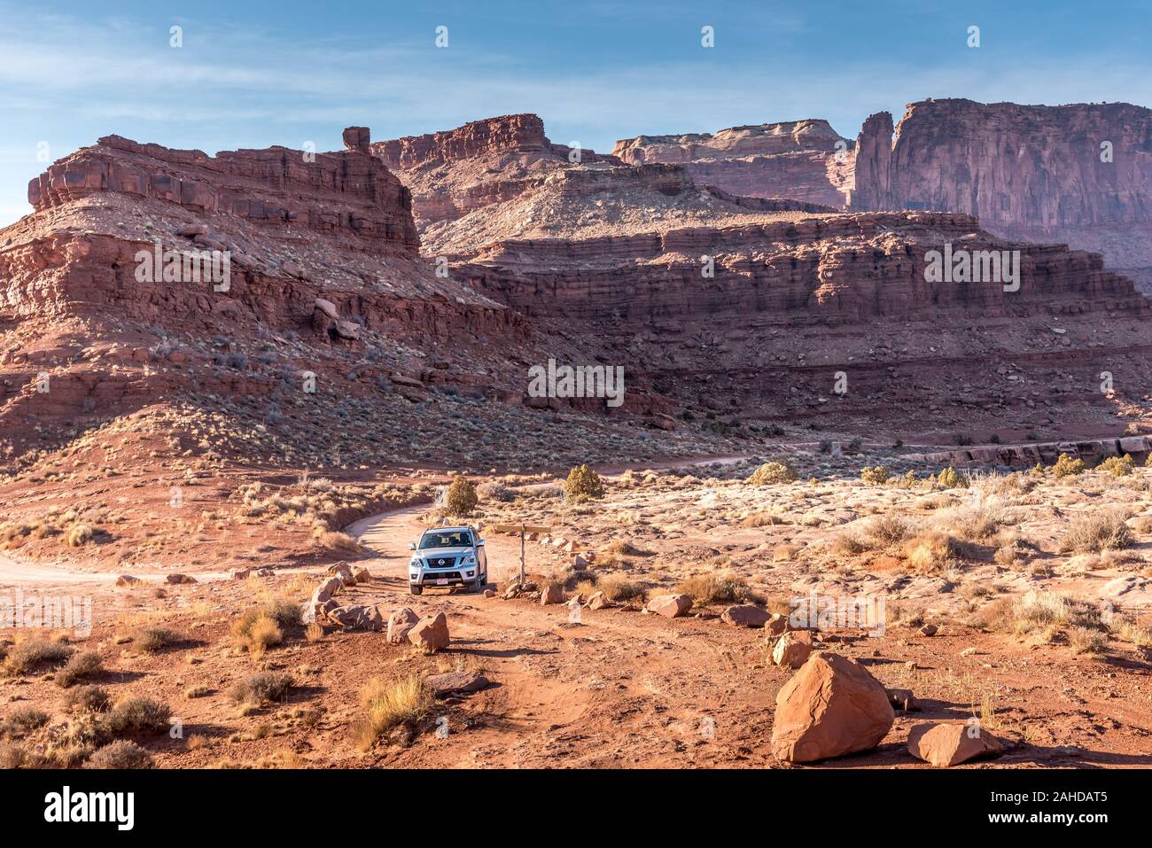 Anonimo auto facendo 4X4 in Canyonlands Foto Stock