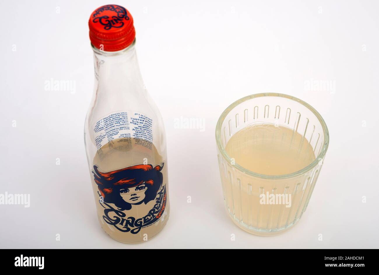 Karma Cola Gingerella organico soft drink Foto Stock