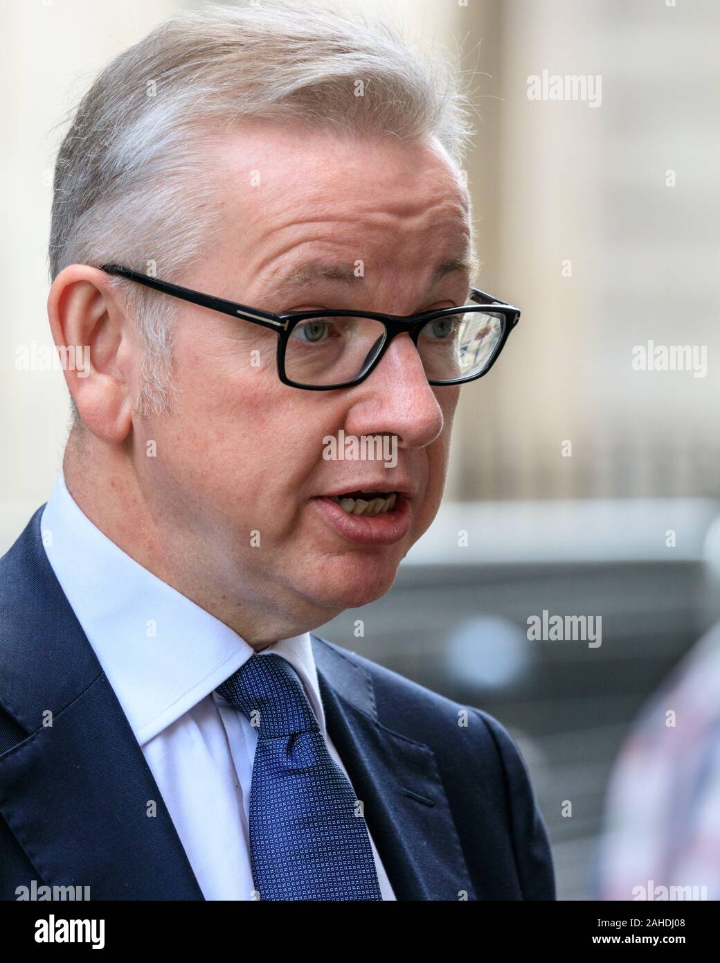Michael Gove, Cabinet Ministro, il partito conservatore britannico politico, close up viso, vista laterale, parlando Foto Stock