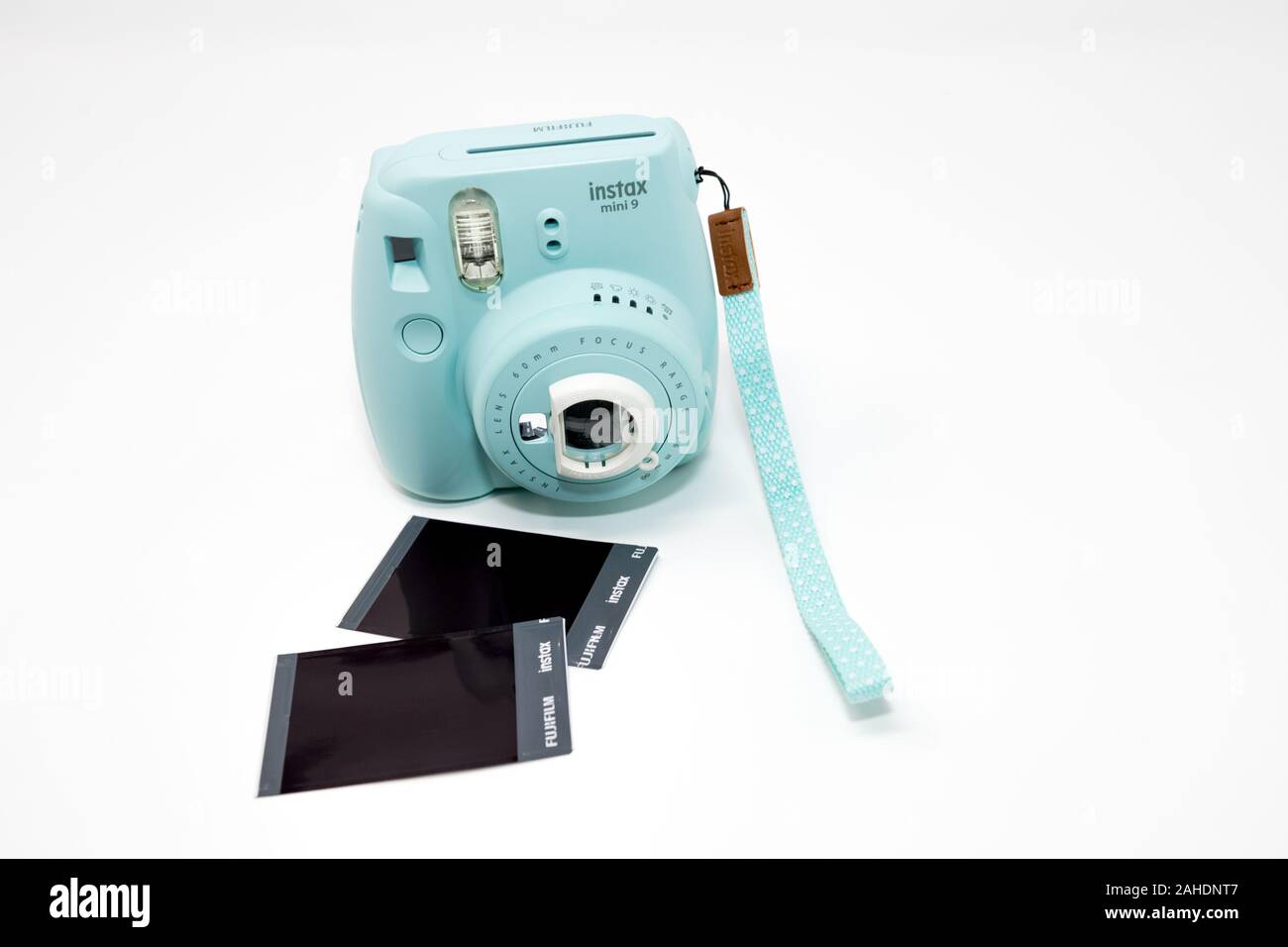 Fujifilm Instax mini 9 una pellicola istantanea telecamera con mini film. Foto Stock