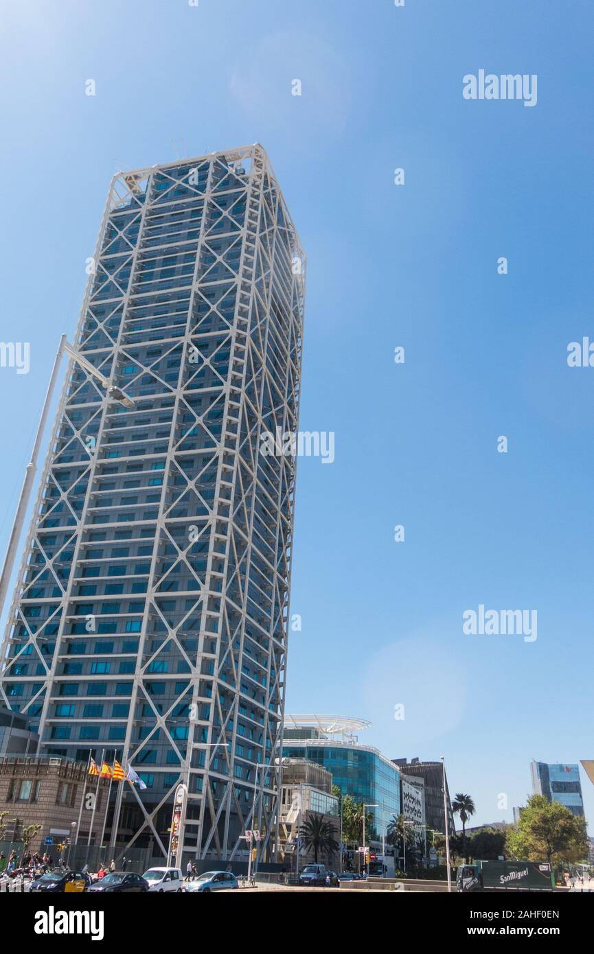 Barcellona, Spagna - 10 Maggio 2019: Il twin tower a Barcellona, Spagna. L'Hotel Arts è un 44-story, 483 camera hotel di lusso e la sua gemella, Torre Mapfre, un Foto Stock