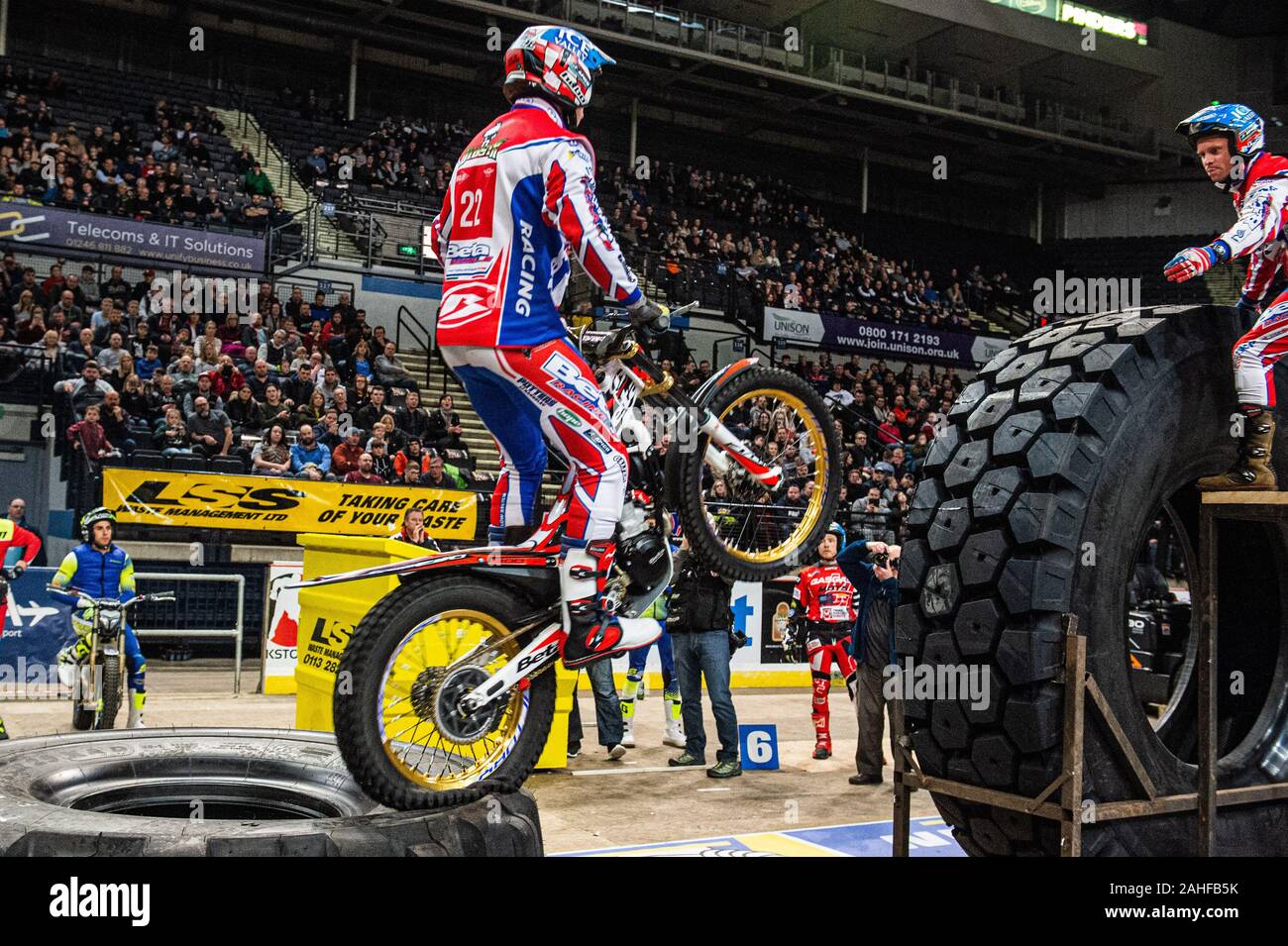 Sheffield, Regno Unito. 28 dicembre, 2019. Sheffield, Regno Unito. Nel corso del venticinquesimo anniversario Sheffield Indoor prova al FlyDSA Arena, Sheffield sabato 28 dicembre 2019. (Credit: Ian Charles | MI News) Credito: MI News & Sport /Alamy Live News Foto Stock