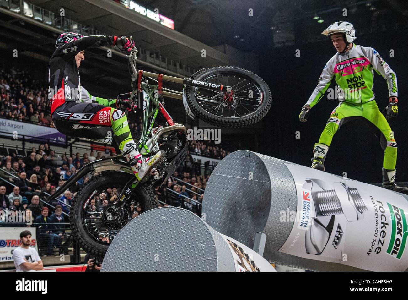 SHEFFIELD, Inghilterra - Dicembre 28th Jamie Busto, Spagna (vertigini) sulla sezione 3 nel finale durante il venticinquesimo anniversario di Sheffield Trial Indoor all'FlyDSA Arena, Sheffield sabato 28 dicembre 2019. (Credit: Ian Charles | MI News) Credito: MI News & Sport /Alamy Live News Foto Stock