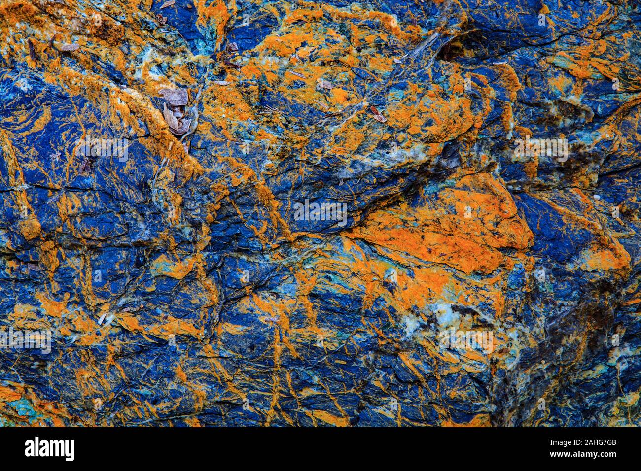 In prossimità di un vecchio e rotto texture di pietra Foto Stock