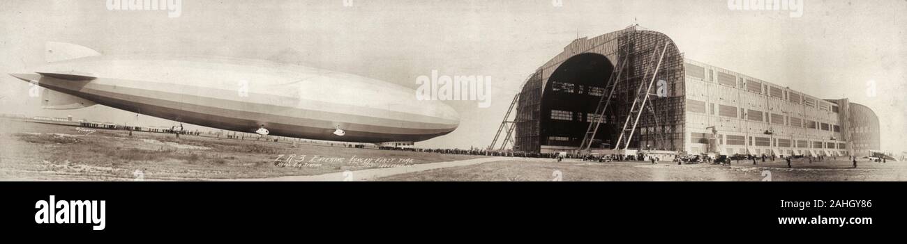 USS Los Angeles, ZR3, entrando in hangar primo tempo, Naval Air Station, Lakehurst, NJ, 1924 Foto Stock