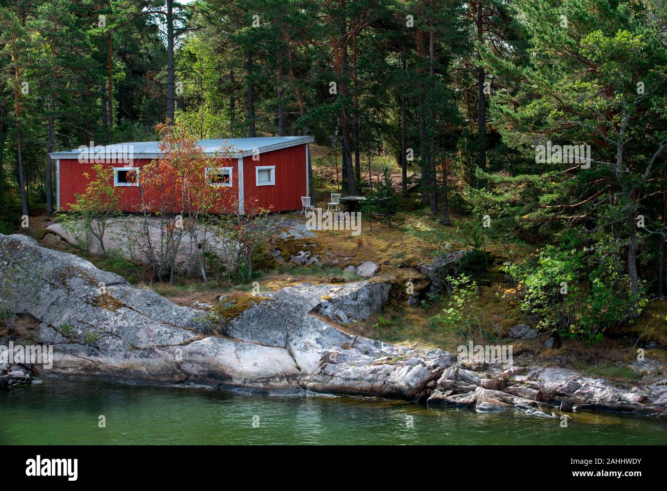 Tipica casa in legno in Heponiemi nel sud-ovest della Finlandia arcipelago. L'arcipelago ring road o Saariston rengastie è piena di cose da vedere, fare e Foto Stock