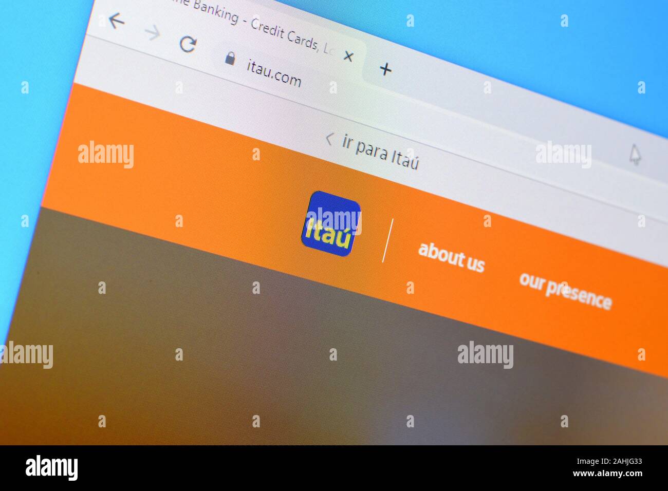 NY, Stati Uniti d'America - 16 dicembre 2019: Homepage di itau sito web sul display del PC, url - itau.com. Foto Stock