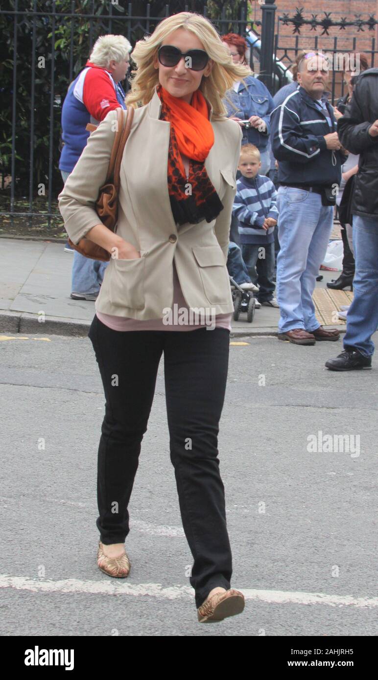 Michelle Keegan e Catherine Tyldsley avvistati nel credito di Manchester Ian FairBrother/Alamy Stock Photos Foto Stock