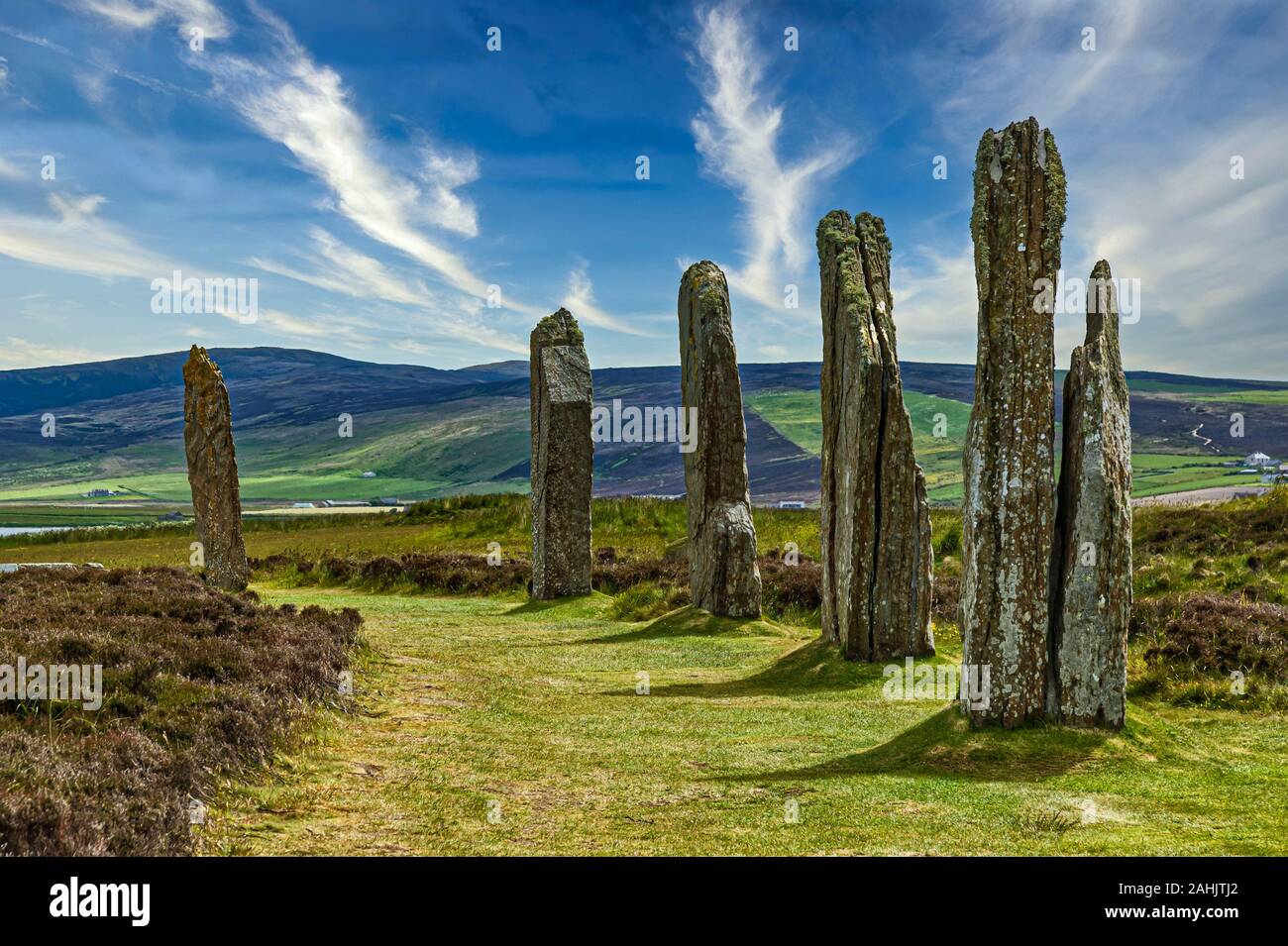Anello di Brodgar pietre permanente sulla terraferma Orkney in Scozia Foto Stock