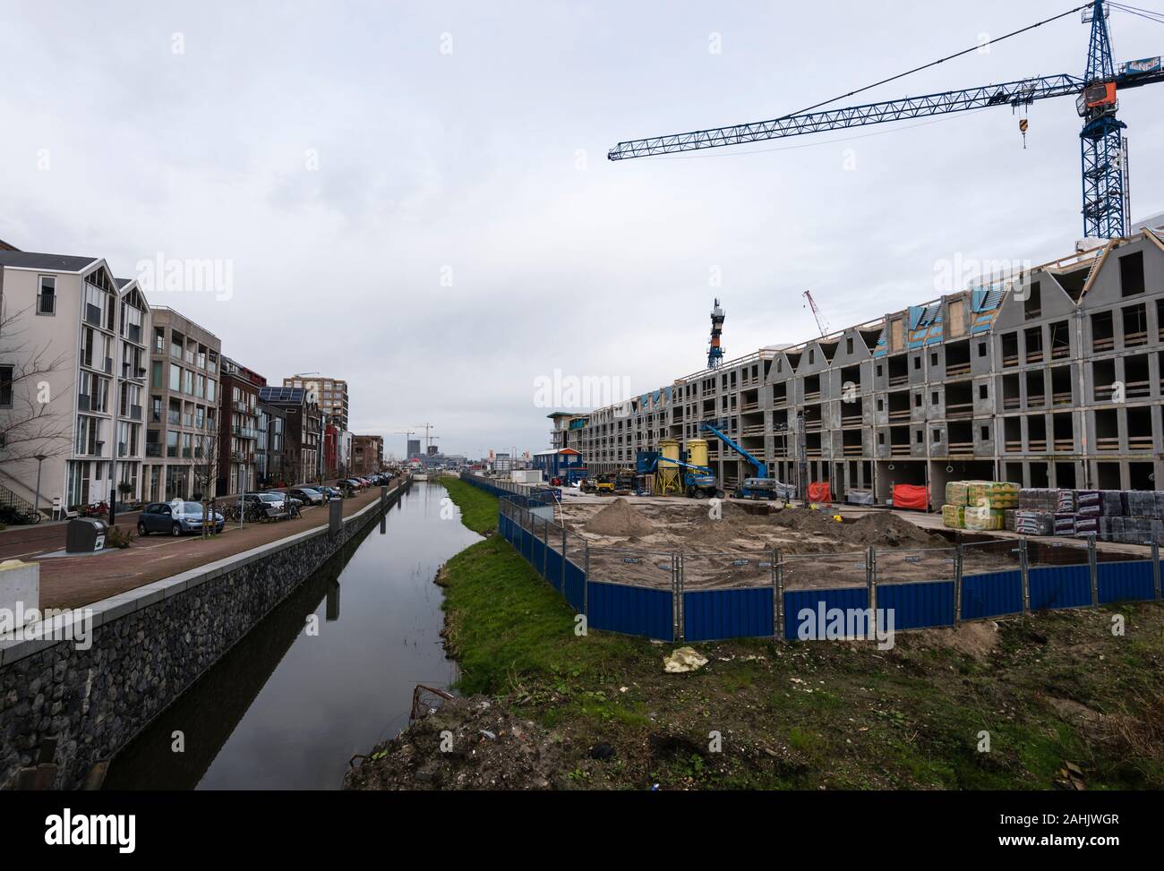 Edifici residenziali in costruzione a Houthavens, una nuova costruzione zona di Amsterdam, costruito su un antico porto. Foto Stock