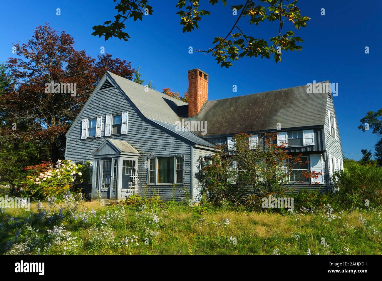 Abbandonato casa a due piani, Conway, New Hampshire, Stati Uniti d'America. Foto Stock