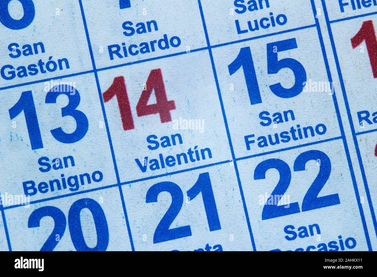 San Valentino, San Valentino, San Valentino su un calendario con il testo in spagnolo Foto Stock