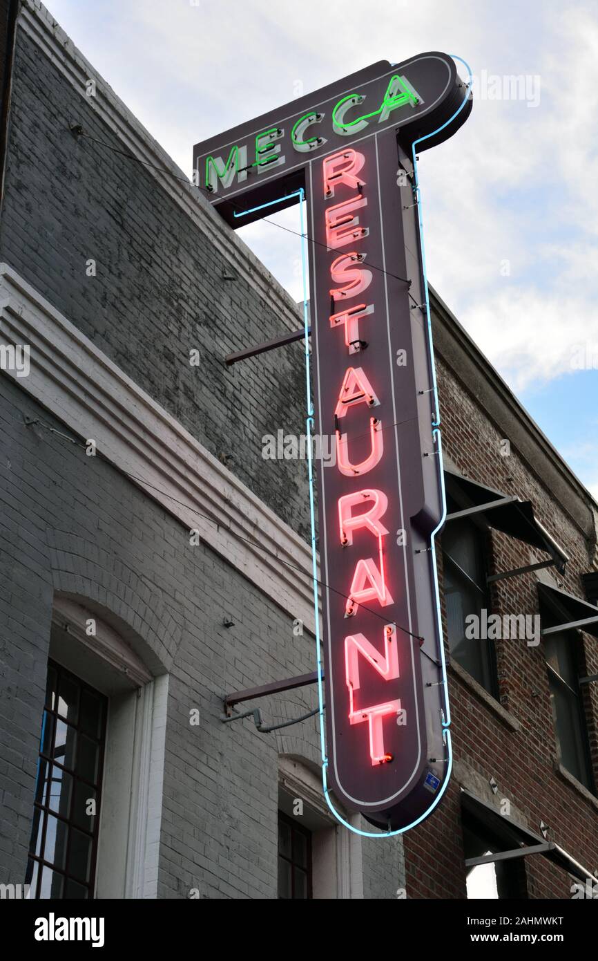 Il 1930 era segno al neon per la Mecca ristorante, un pranzo tradizionale contatore nel centro di Raleigh, North Carolina. Foto Stock