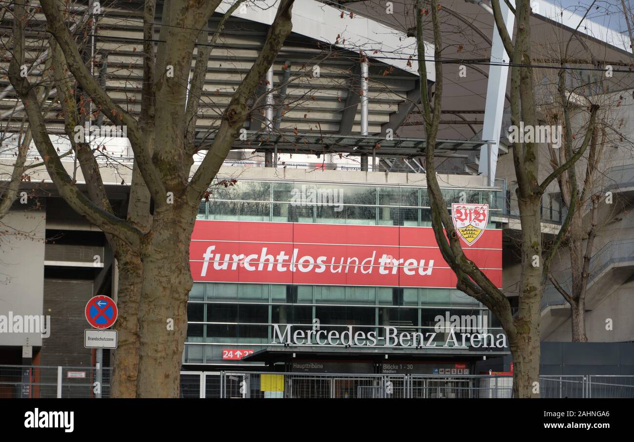 Furchtlos und treu (intrepidi e leale) - il motto del Club di Calcio VfB su Mercedes Benz Arena Foto Stock