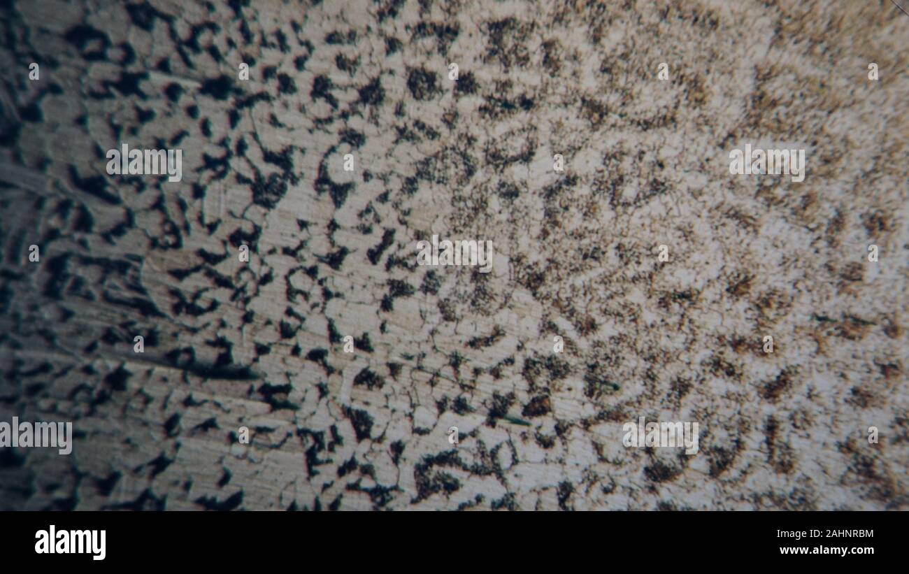 Micrografia di zona termicamente alterata in un acciaio a basso tenore di carbonio saldare X100 Nital Foto Stock